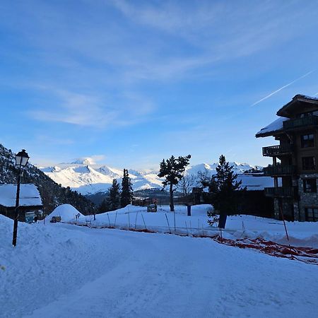 Appartement Arc 1950 M, Ski Au Pied, Piscine Exterieure Chauffee, Remontees Mecaniques A 100M, Sauna Et Salle De Sports Les Arcs  Room photo