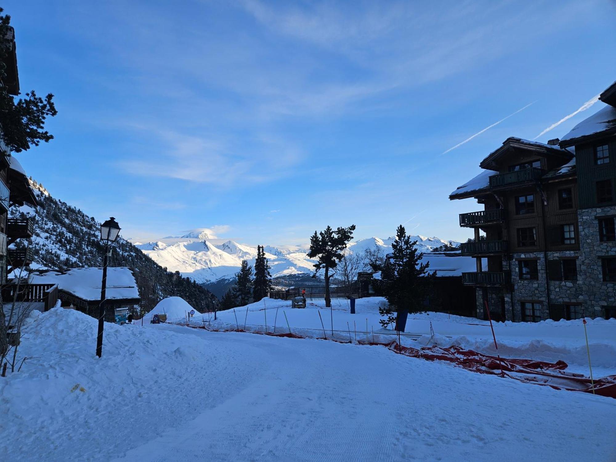 Appartement Arc 1950 M, Ski Au Pied, Piscine Exterieure Chauffee, Remontees Mecaniques A 100M, Sauna Et Salle De Sports Les Arcs  Room photo